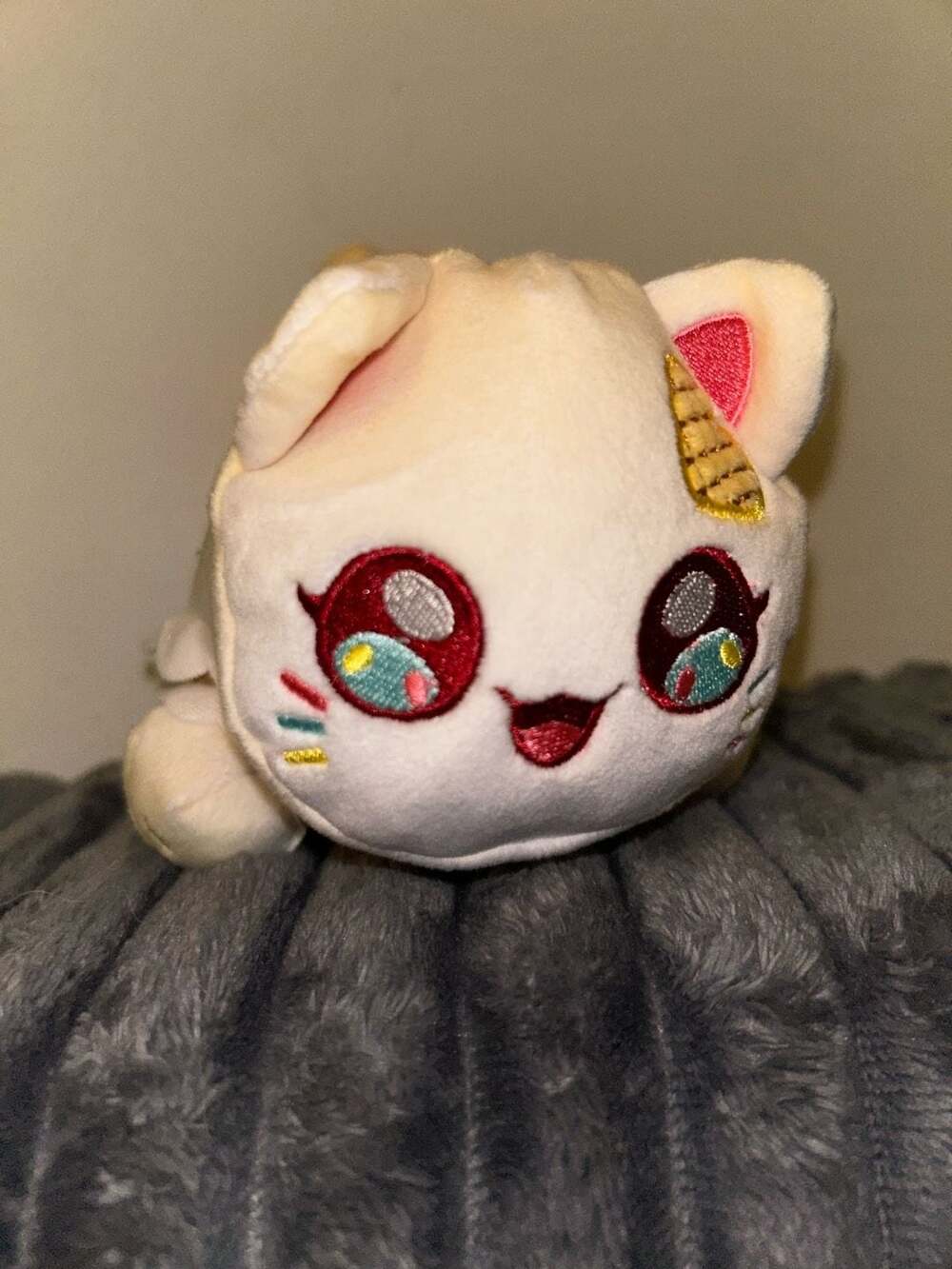 Aphmau MeeMeows Mystery Ice Cream Cat